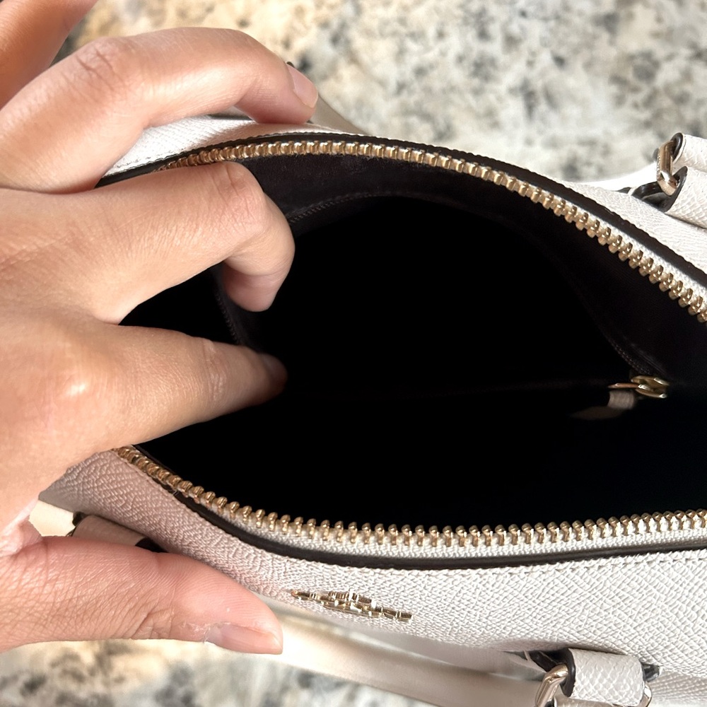 White coach satchel bag - Picture 5 of 5